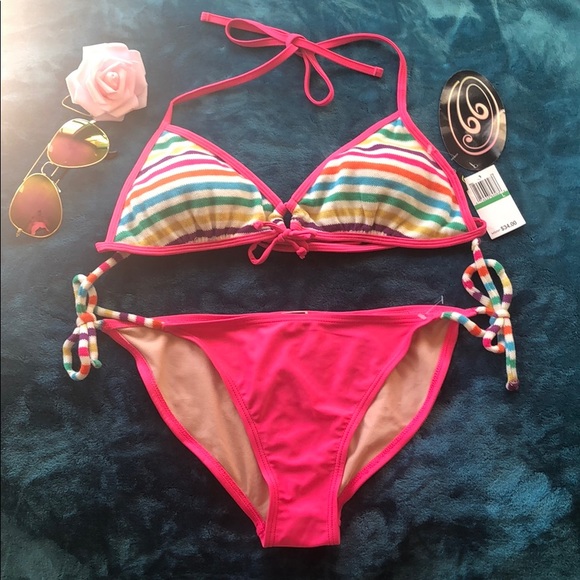 99 Degrees Bikini - Picture 1 of 8